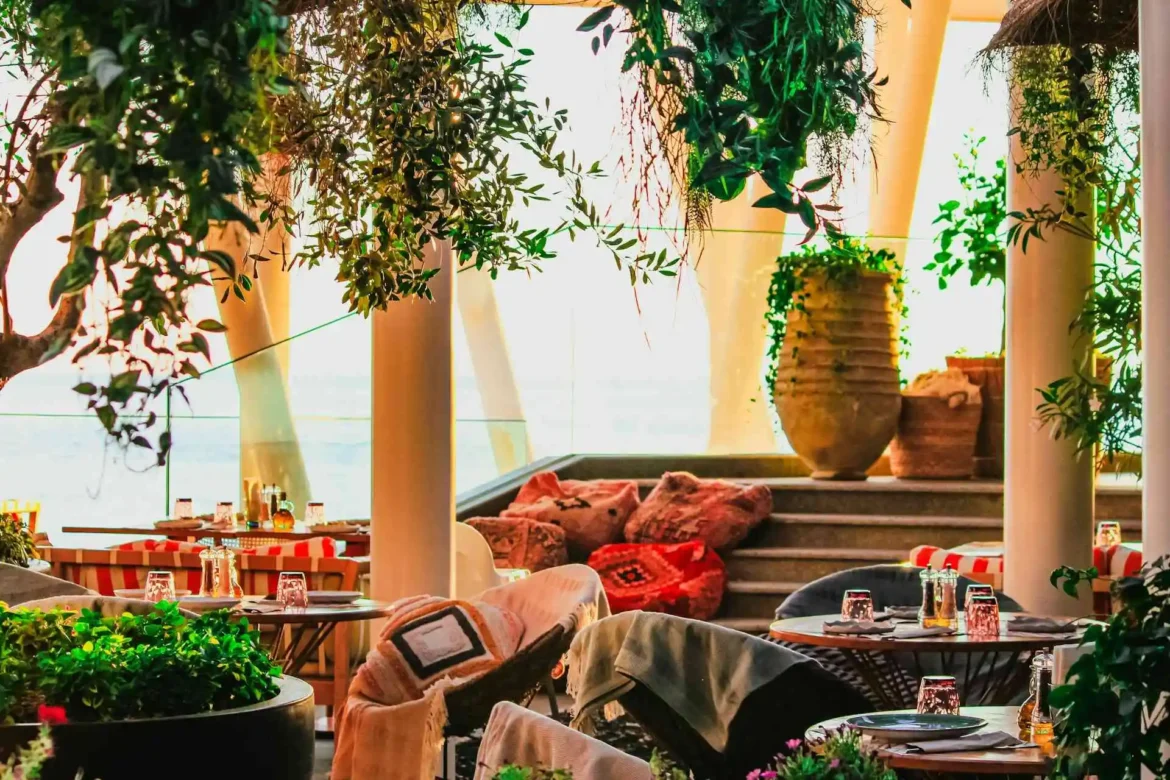 khristina-sergeychik-ak-eagl_af0-unsplash_optimized (2)